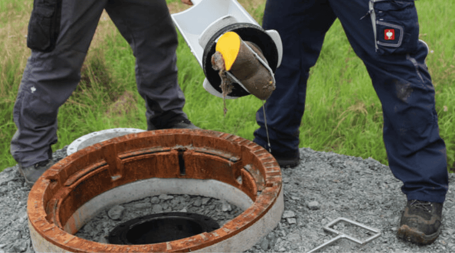 Erfolgreich mit der Molchschleuse Quick-Pig gefangener Molch